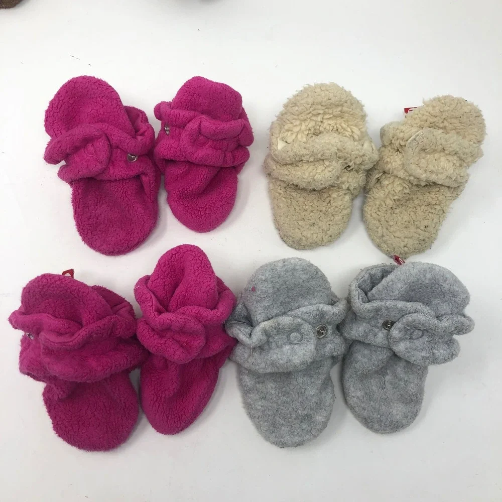 Zutano Booties Lot 11 Pairs 6M Baby Girls Multicolor Fleece Cotton Snap Stay-On